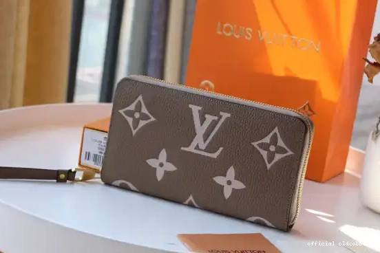 Official oldcobbler VUITTON ZIPPY LOUIS WALLET 0624
